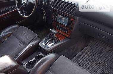 Седан Volkswagen Passat 2004 в 