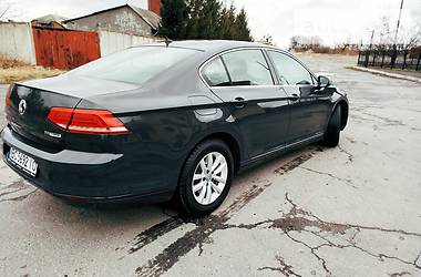Седан Volkswagen Passat 2015 в 