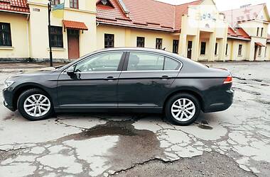Седан Volkswagen Passat 2015 в 