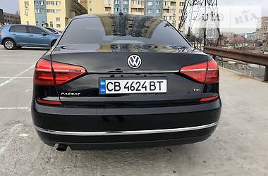 Седан Volkswagen Passat 2015 в 