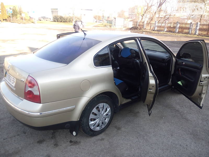 Седан Volkswagen Passat 2002 в Івано-Франківську
