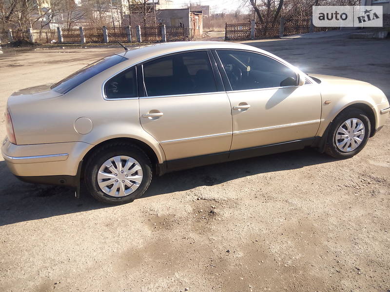 Седан Volkswagen Passat 2002 в Івано-Франківську