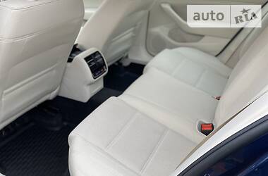 Седан Volkswagen Passat 2015 в 