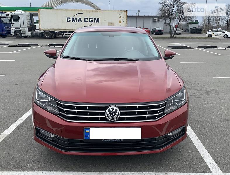 Седан Volkswagen Passat 2016 в Києві