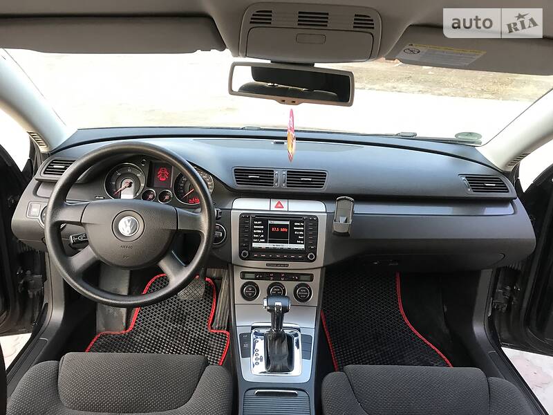 Універсал Volkswagen Passat 2006 в Ізюмі