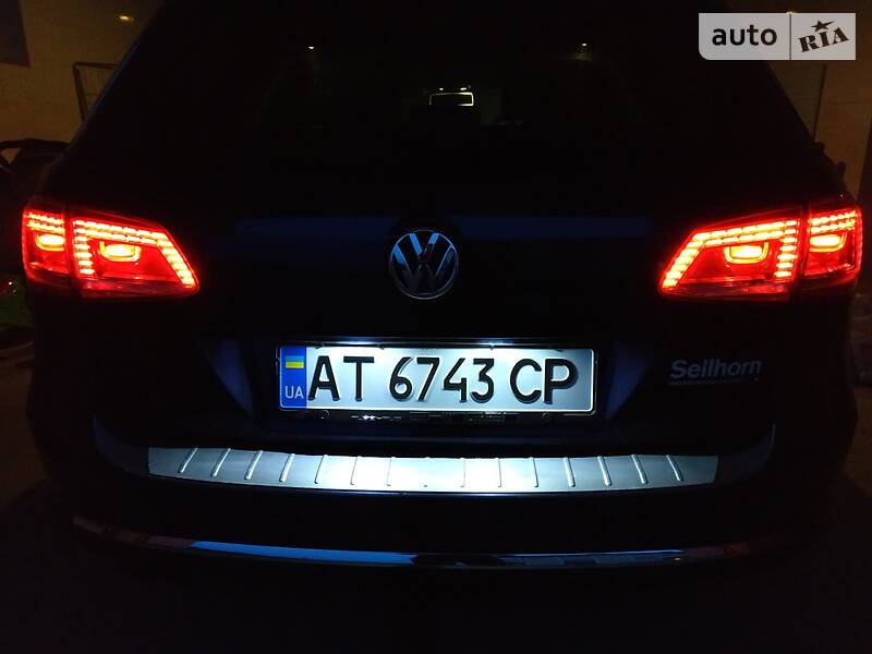 Універсал Volkswagen Passat 2014 в Івано-Франківську