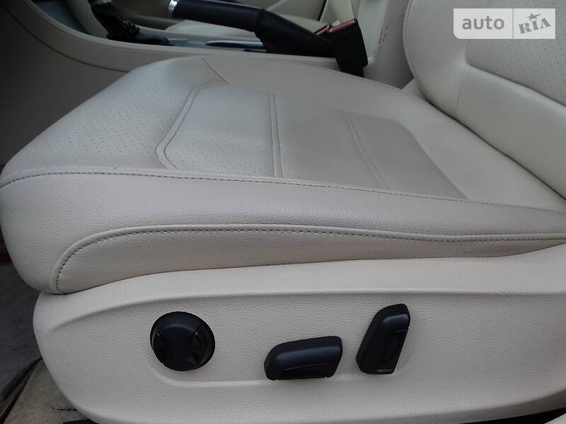 Седан Volkswagen Passat 2013 в Дніпрі