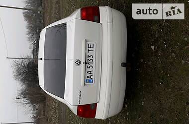 Седан Volkswagen Passat 2000 в 