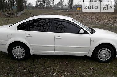 Седан Volkswagen Passat 2000 в 