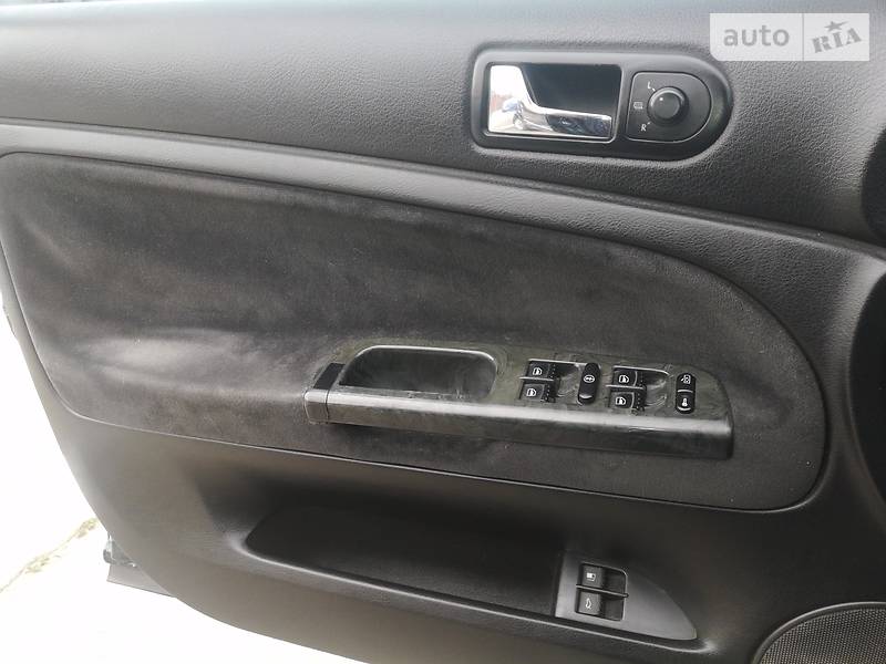 Седан Volkswagen Passat 2002 в Дніпрі