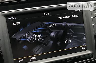 Універсал Volkswagen Passat 2015 в 