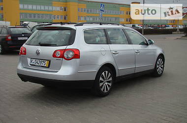Універсал Volkswagen Passat 2010 в 