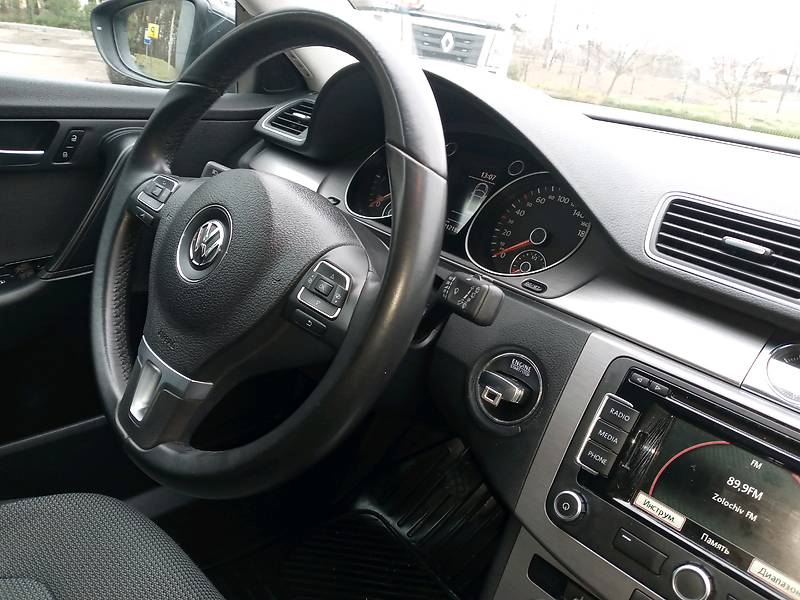 Універсал Volkswagen Passat 2012 в Бродах