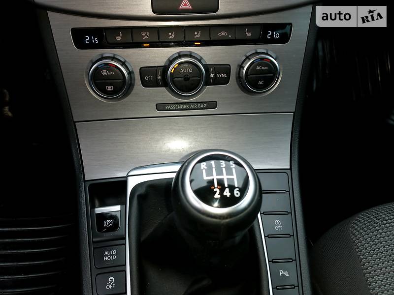 Універсал Volkswagen Passat 2012 в Бродах