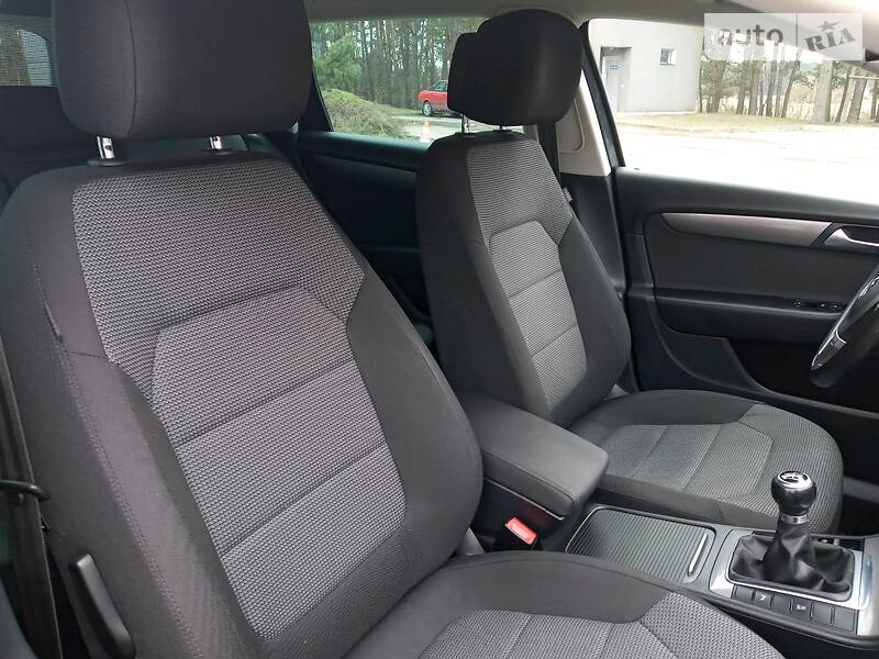 Універсал Volkswagen Passat 2012 в Бродах