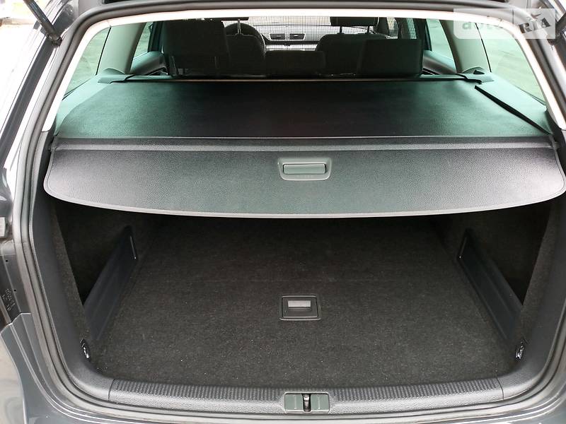 Універсал Volkswagen Passat 2012 в Бродах