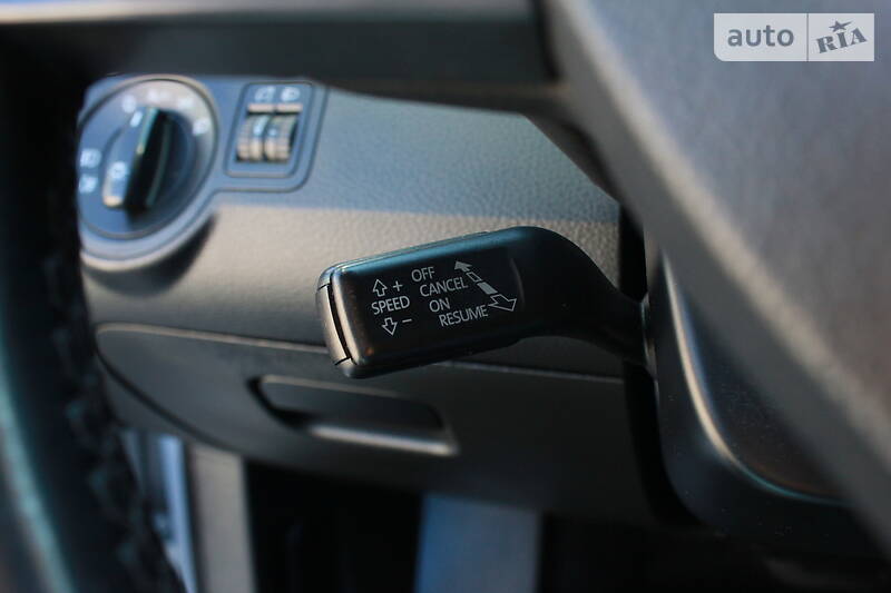 Універсал Volkswagen Passat 2009 в Львові