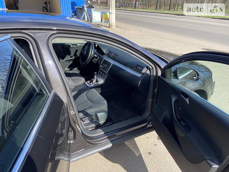 Седан Volkswagen Passat 2009 в Полтаві