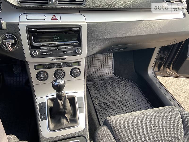 Седан Volkswagen Passat 2009 в Полтаві