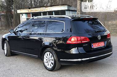 Універсал Volkswagen Passat 2012 в 