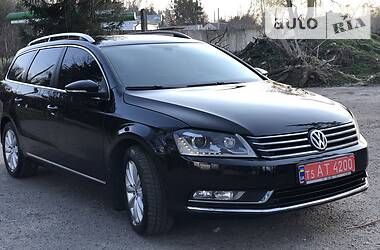 Універсал Volkswagen Passat 2012 в 