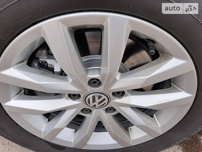 Універсал Volkswagen Passat 2015 в Бердичеві