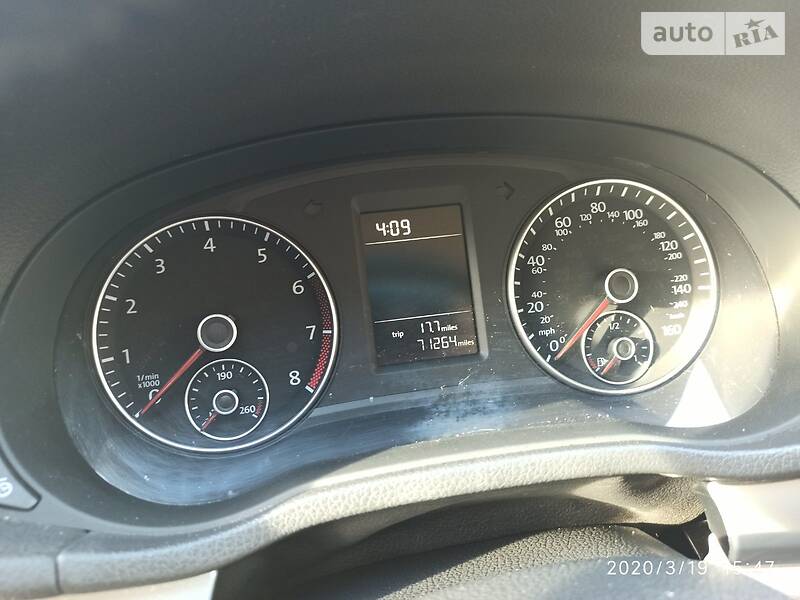 Седан Volkswagen Passat 2013 в Харкові