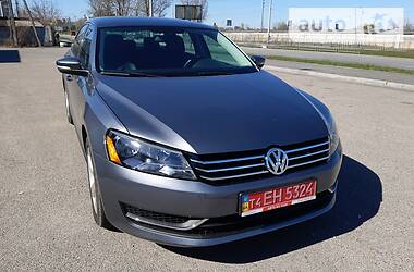 Седан Volkswagen Passat 2013 в 
