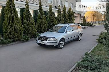 Універсал Volkswagen Passat 2001 в 