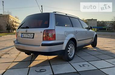 Універсал Volkswagen Passat 2001 в 