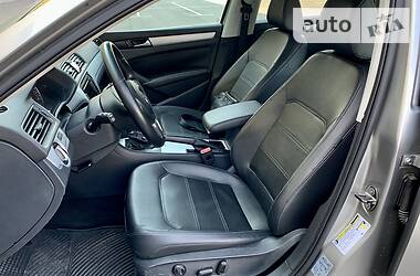 Седан Volkswagen Passat 2012 в 