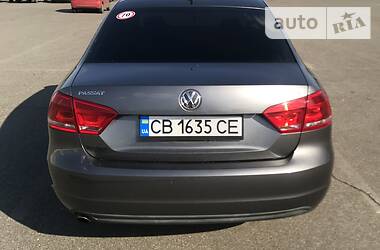 Седан Volkswagen Passat 2012 в Киеве