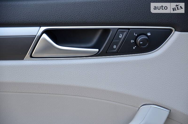 Седан Volkswagen Passat 2018 в Києві