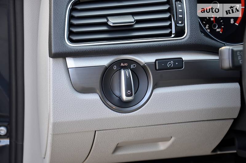 Седан Volkswagen Passat 2018 в Києві