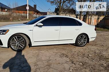 Седан Volkswagen Passat 2017 в Вінниці