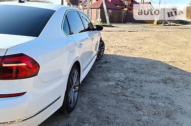 Седан Volkswagen Passat 2017 в Вінниці