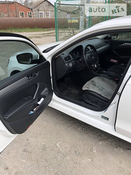 Седан Volkswagen Passat 2014 в Одесі