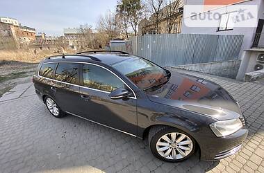 Універсал Volkswagen Passat 2011 в 