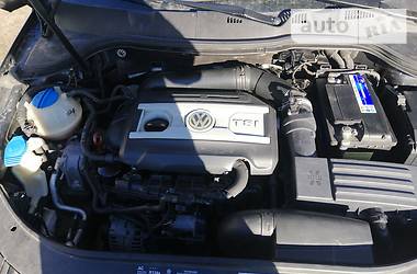 Універсал Volkswagen Passat 2010 в 