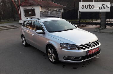 Універсал Volkswagen Passat 2011 в 