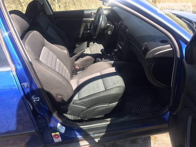 Універсал Volkswagen Passat 2001 в Луцьку