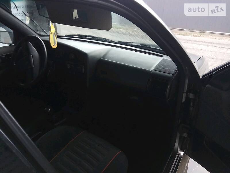 Седан Volkswagen Passat 1990 в Переяславі фото 4 Седан Volkswagen Passat 1990 в Переяславі