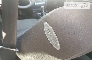 Універсал Volkswagen Passat 2000 в 