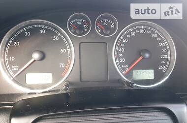 Універсал Volkswagen Passat 2000 в 