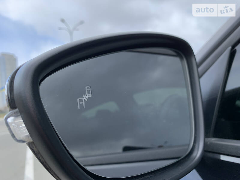 Седан Volkswagen Passat 2018 в Києві