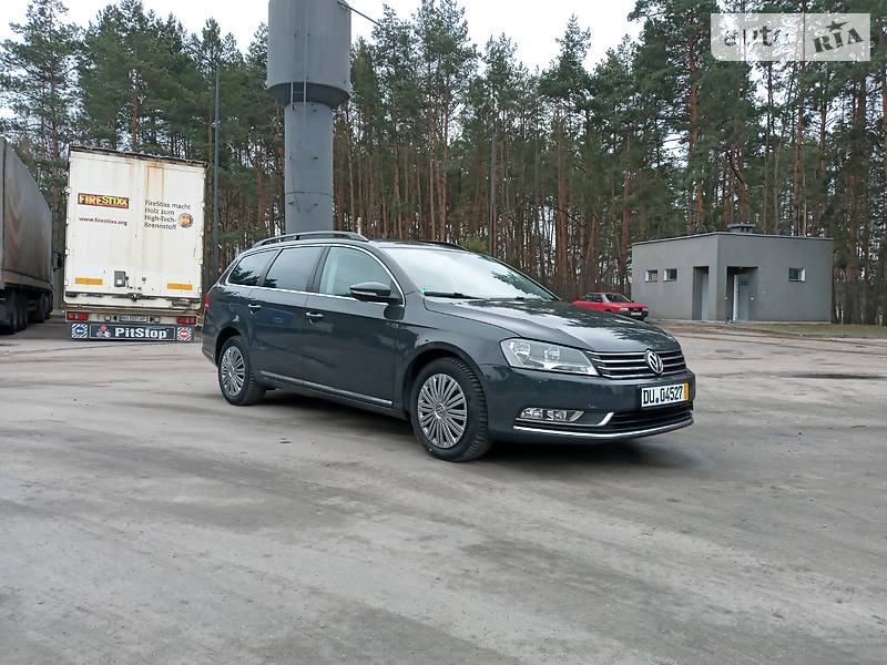 Універсал Volkswagen Passat 2012 в Бродах