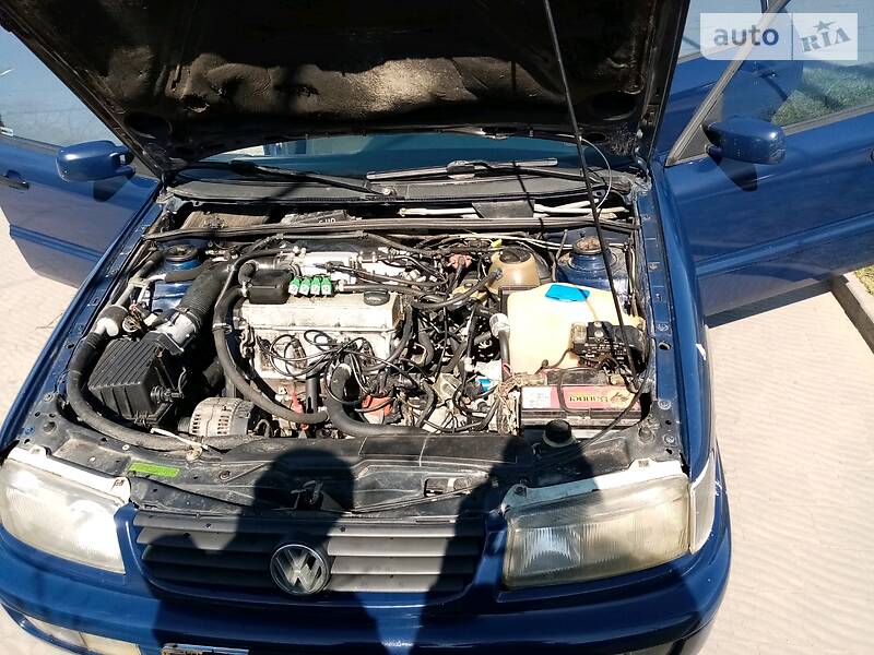 Седан Volkswagen Passat 1996 в Стрию