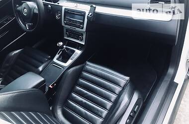 Універсал Volkswagen Passat 2010 в 