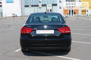 Седан Volkswagen Passat 2012 в 