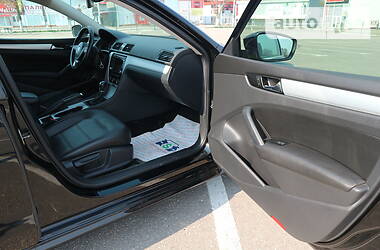 Седан Volkswagen Passat 2012 в 